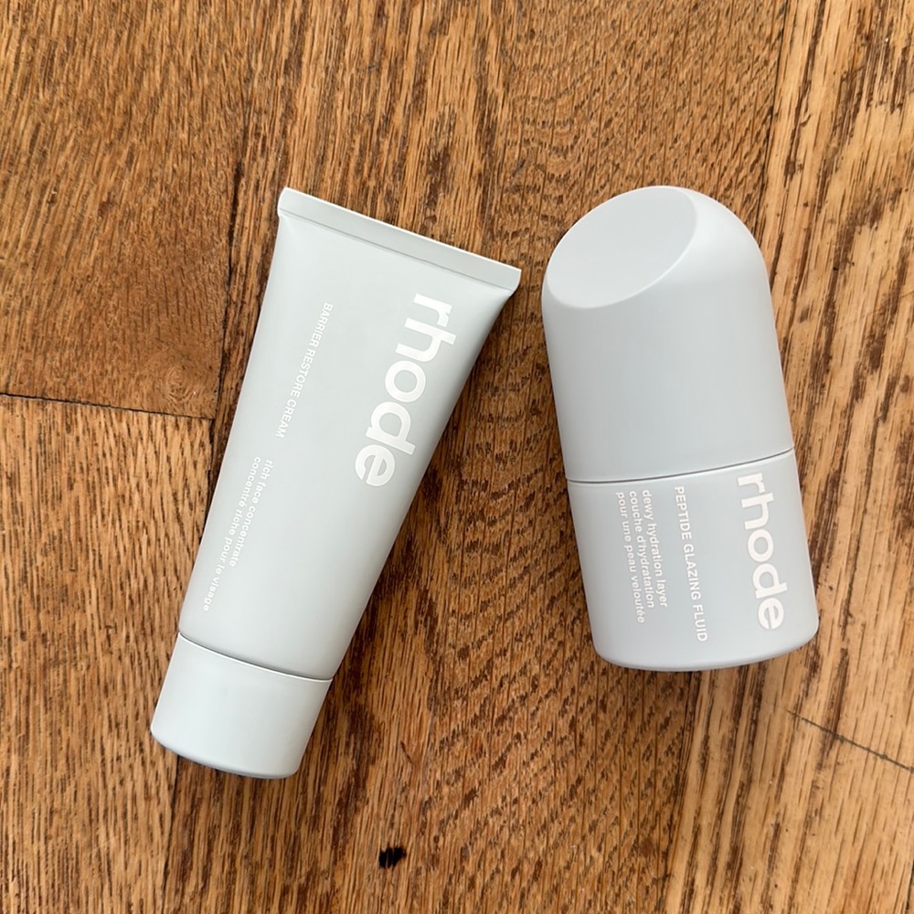 Rhode peptide glazing fluid and barrier moisturizer cream
